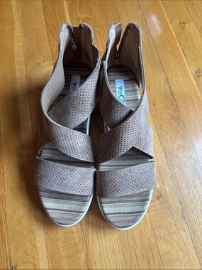 Very G Taupe Crisscross Perforated Wedge Sandals